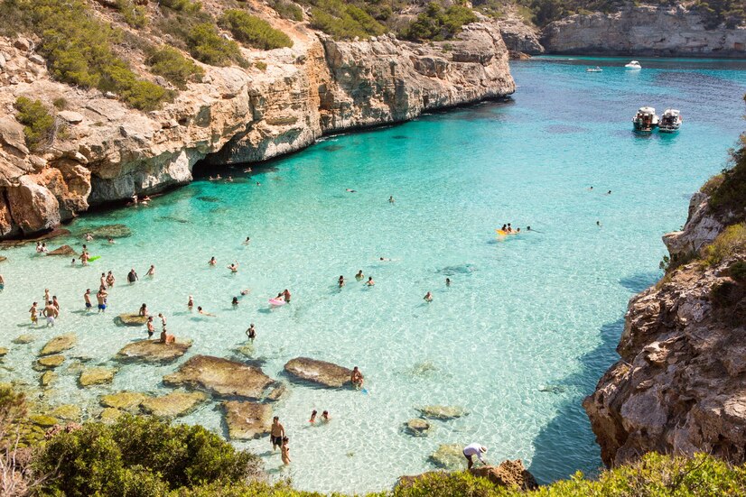 Toda la información sobre las espectaculares playa de Mallorca, encuentra tu alojamiento ideal